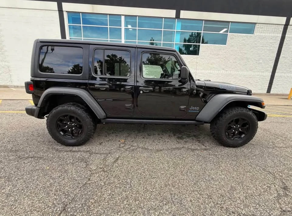 2023 Jeep JL Wrangler - Image 4 of 13