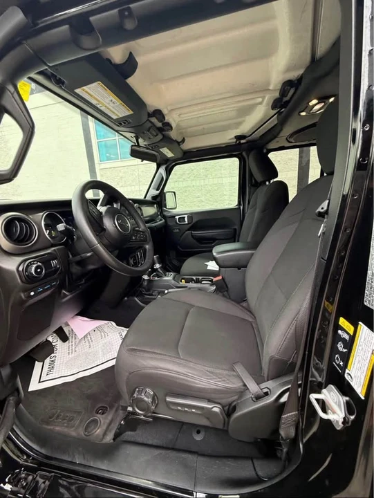 2023 Jeep JL Wrangler - Image 13 of 13
