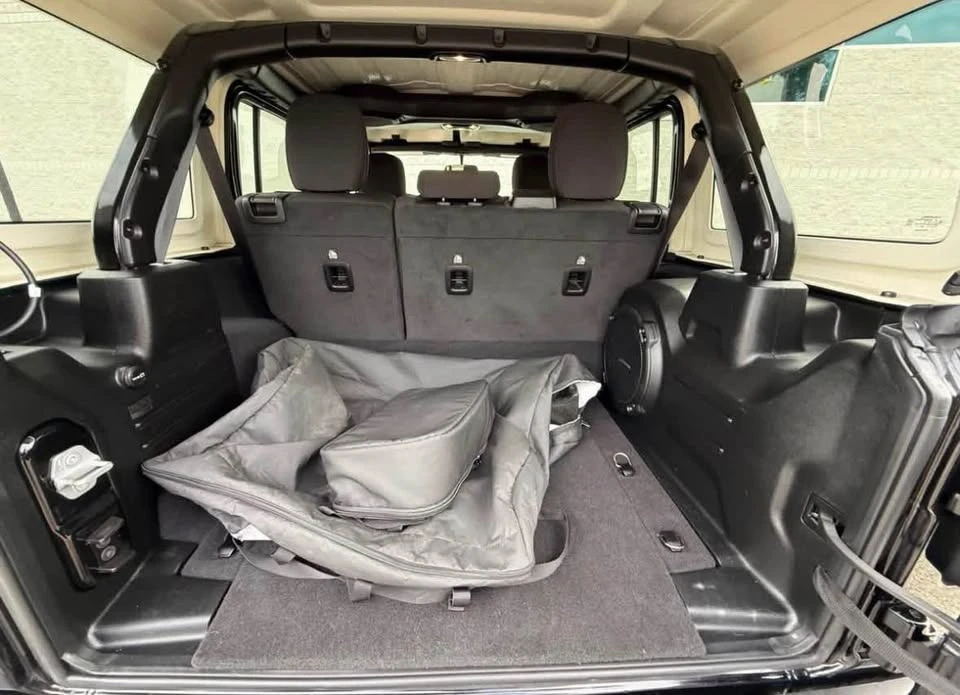 2023 Jeep JL Wrangler - Image 9 of 13