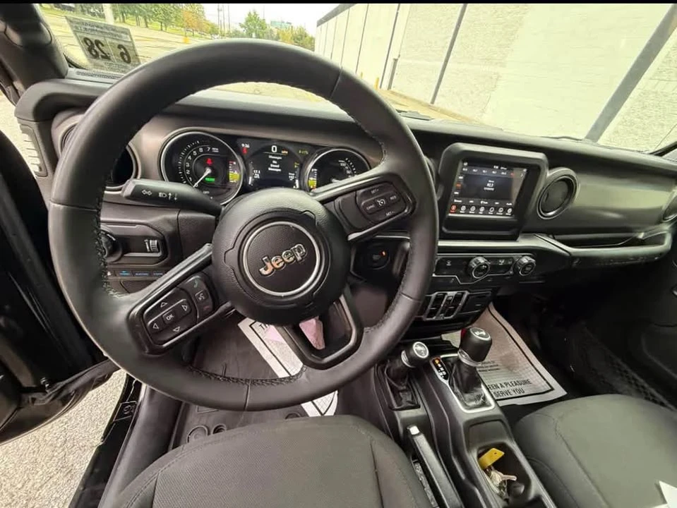 2023 Jeep JL Wrangler - Image 11 of 13