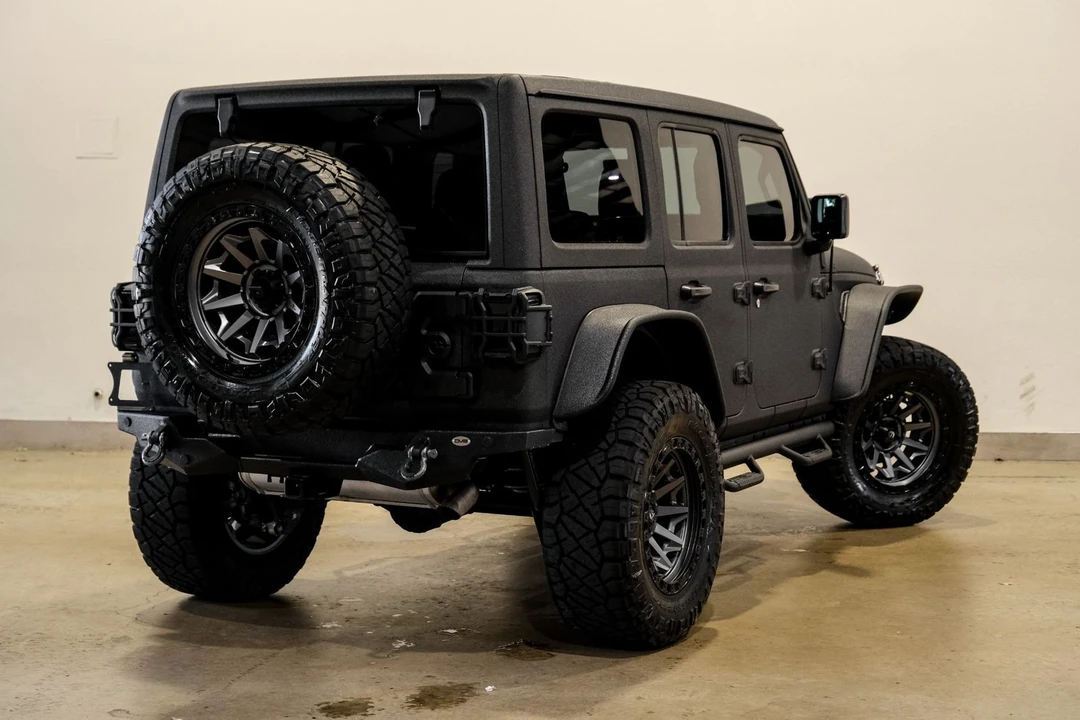 2023 Jeep JL Wrangler - Image 6 of 12