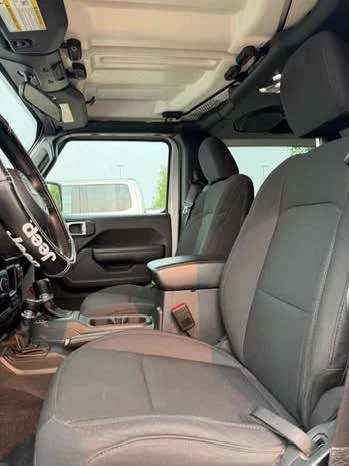 2023 Jeep JL Wrangler - Image 4 of 5