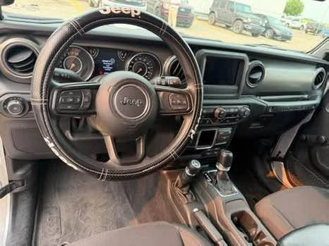 2023 Jeep JL Wrangler - Image 5 of 5