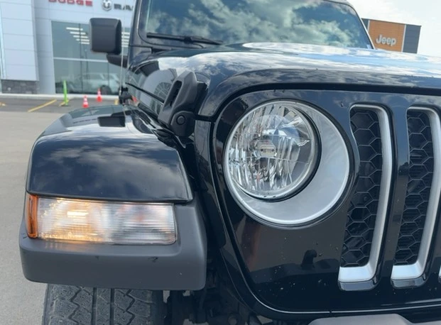 2023 Jeep JT Gladiator - Image 11 of 15