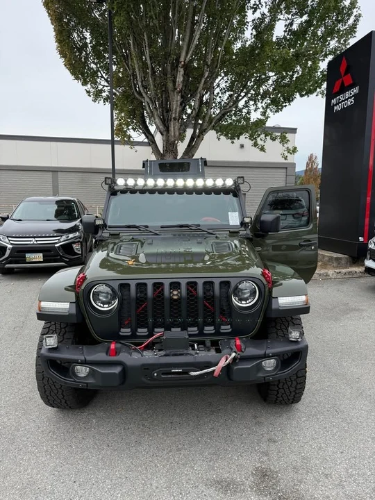 2023 Jeep JT Gladiator - Image 2 of 11