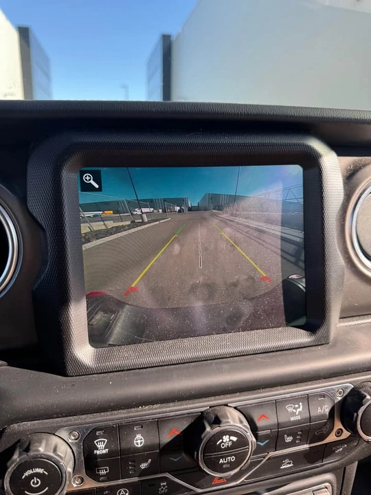 2023 Jeep JT Gladiator - Image 18 of 18