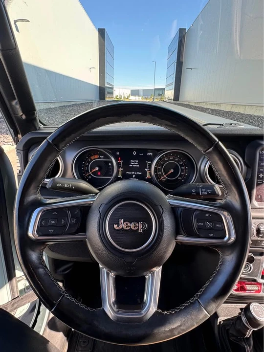 2023 Jeep JT Gladiator - Image 17 of 18