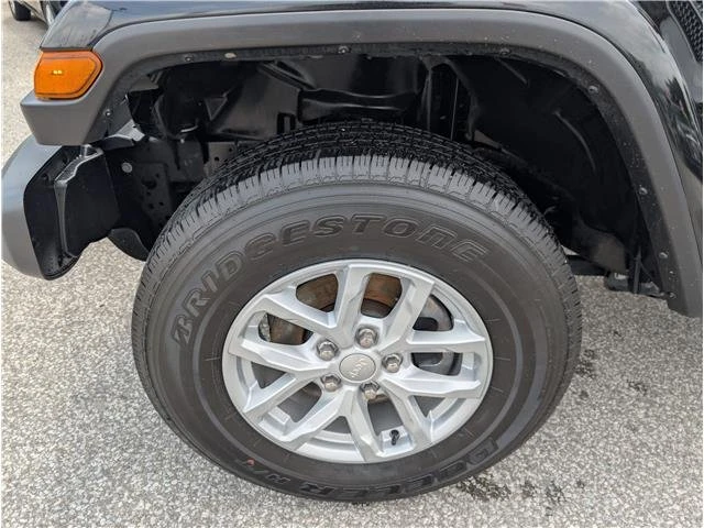 2023 Jeep JT Gladiator - Image 10 of 20
