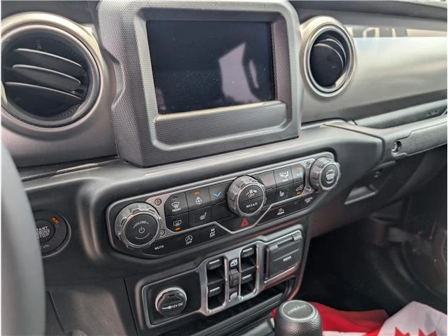 2023 Jeep JT Gladiator - Image 17 of 20