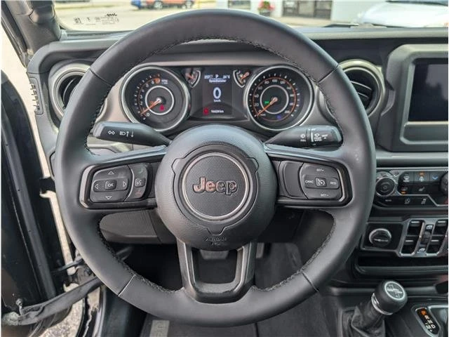 2023 Jeep JT Gladiator - Image 16 of 20