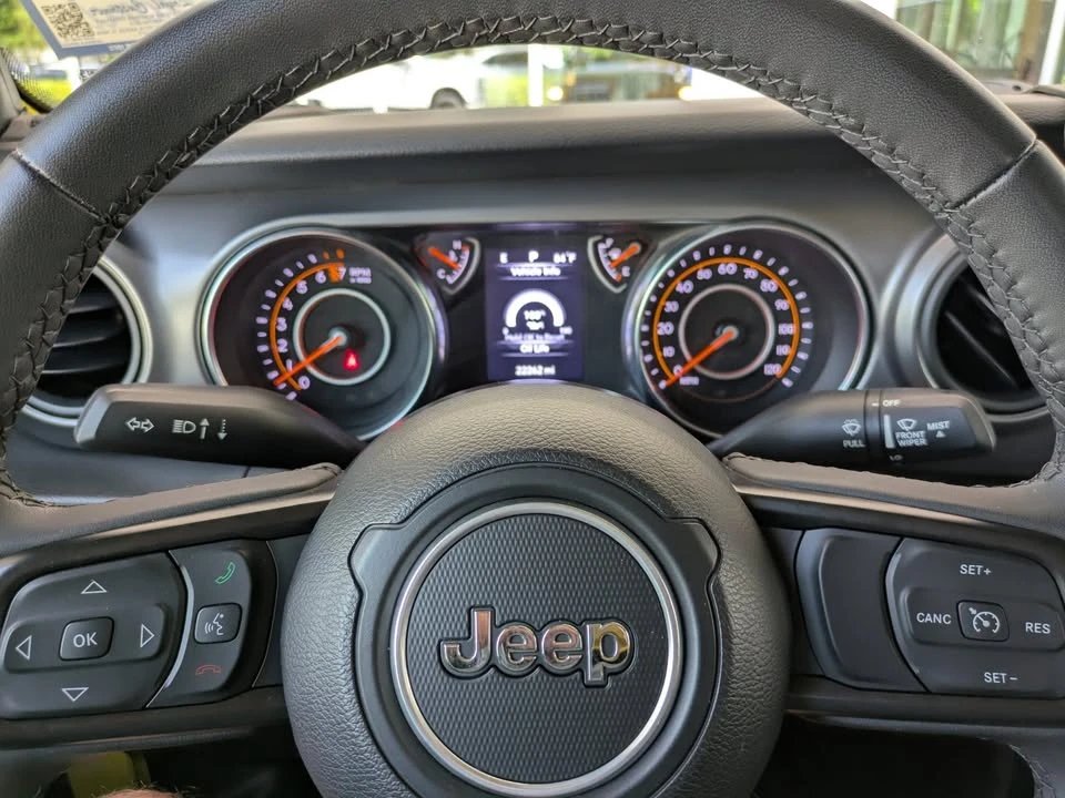 2023 Jeep JT Gladiator - Image 10 of 16