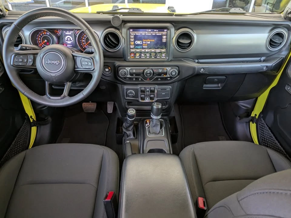 2023 Jeep JT Gladiator - Image 15 of 16