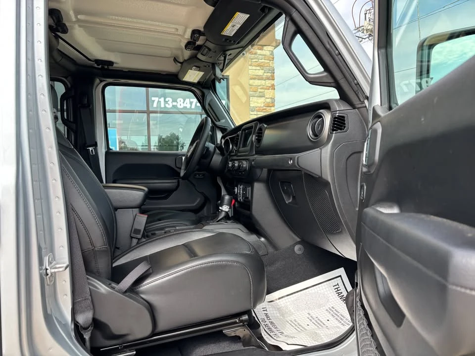 2023 Jeep JT Gladiator - Image 14 of 16