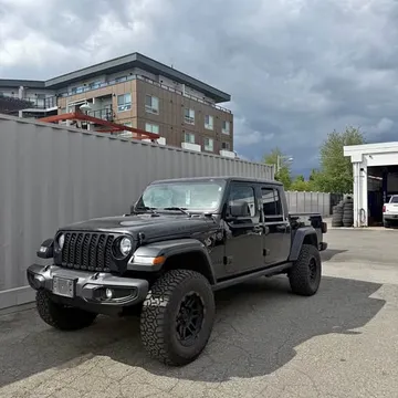 2023 Jeep Gladiator Willys