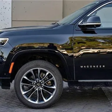 2023 Jeep Wagoneer L Series III 4dr 4x4