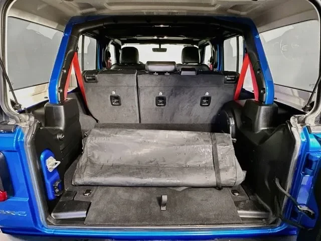 2023 Jeep JL Wrangler - Image 15 of 20