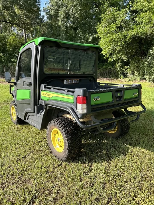 2023 John Deere - Image 2 of 8