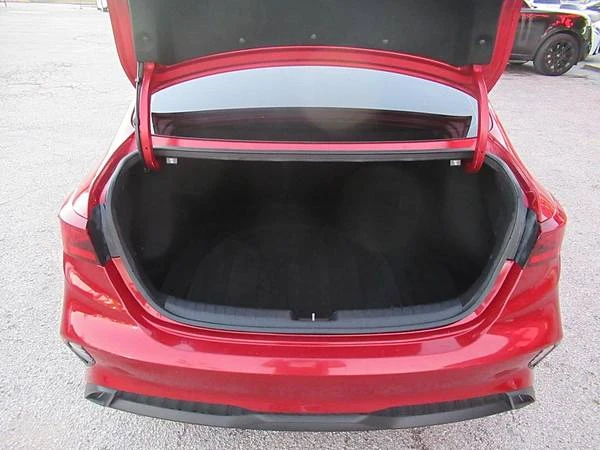 2023 Kia Forte - Image 15 of 18