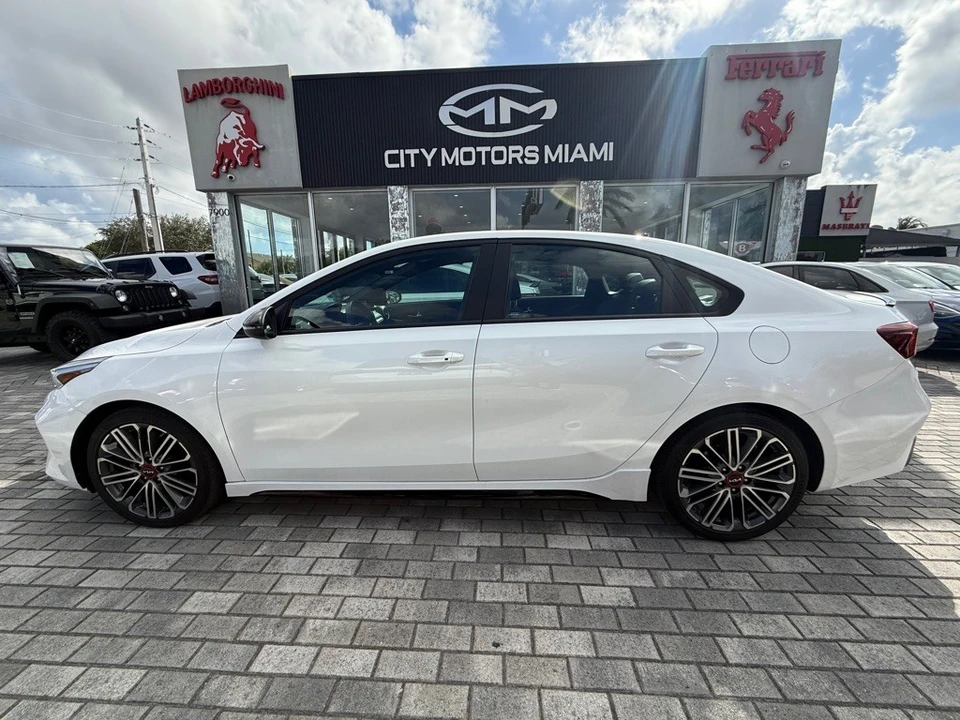 2023 Kia Forte - Image 4 of 21