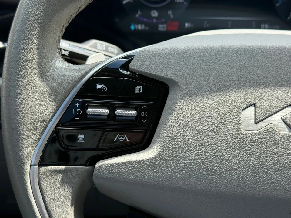 2023 Kia Niro - Image 15 of 21