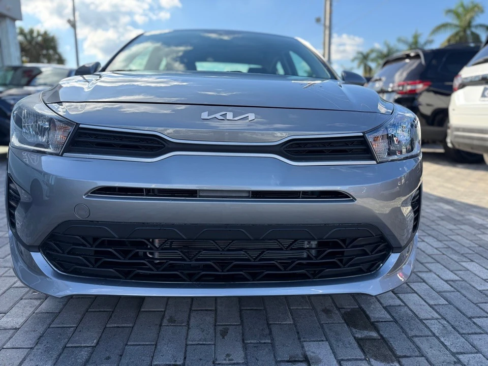2023 Kia Rio - Image 2 of 21
