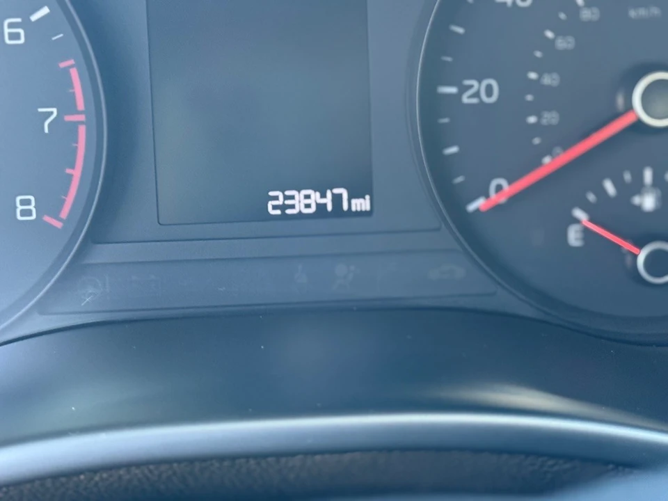 2023 Kia Rio - Image 19 of 21