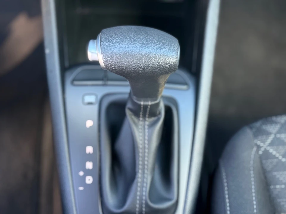 2023 Kia Rio - Image 17 of 21