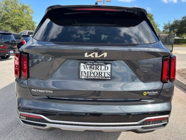 2023 Kia Sorento - Image 19 of 21