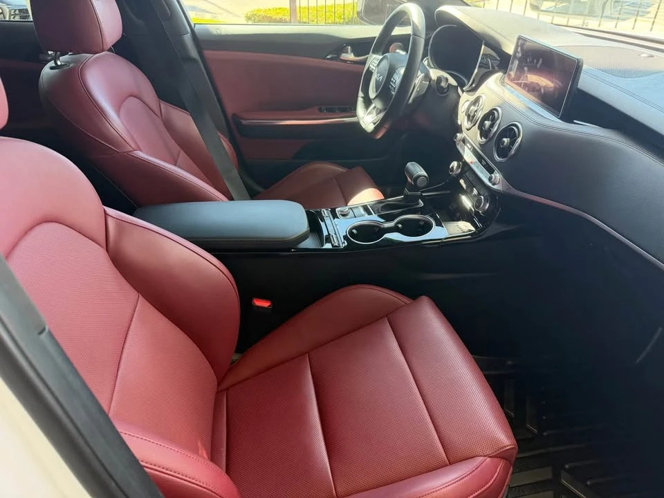 2023 Kia Stinger GT - Image 5 of 6