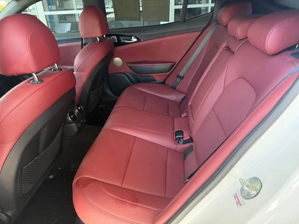 2023 Kia Stinger GT - Image 4 of 6