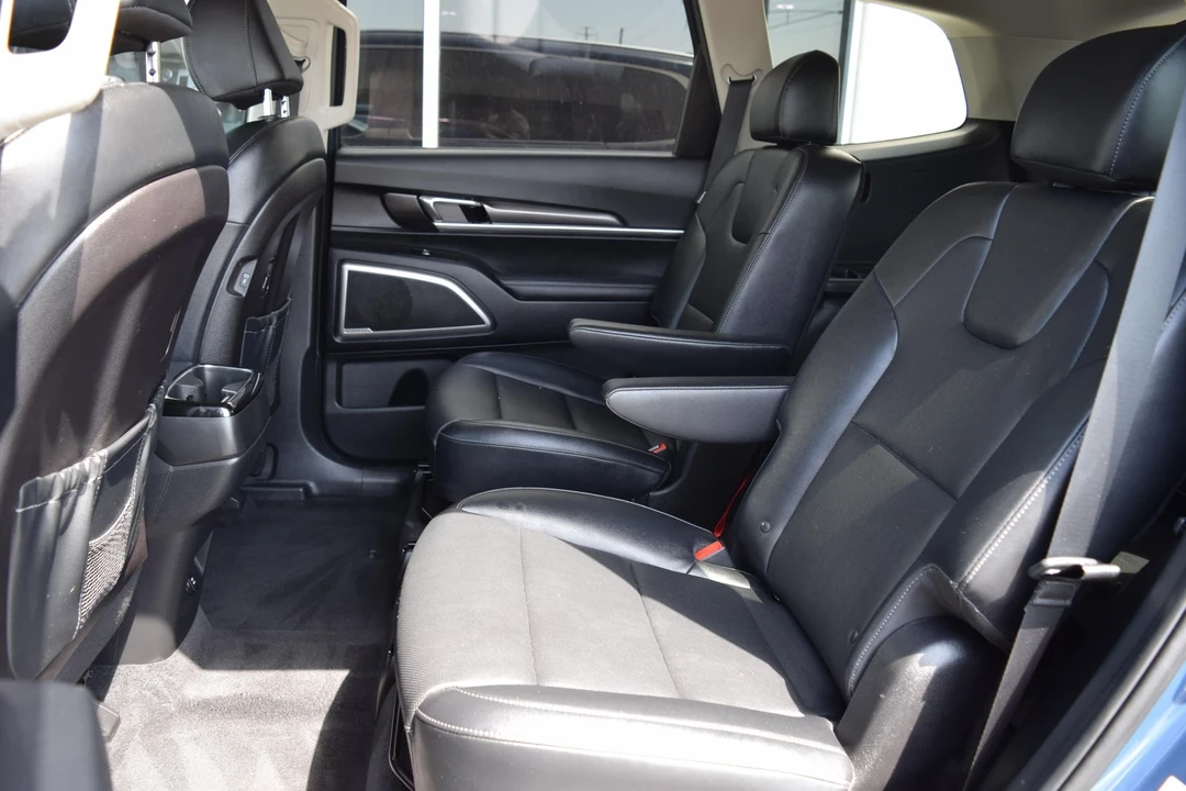 2023 Kia Telluride - Image 16 of 21