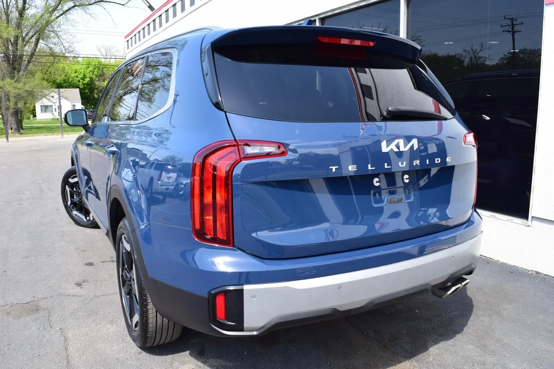 2023 Kia Telluride - Image 10 of 21