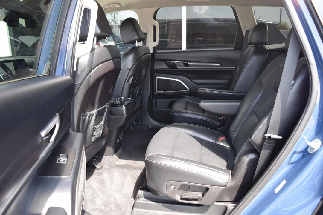 2023 Kia Telluride - Image 15 of 21