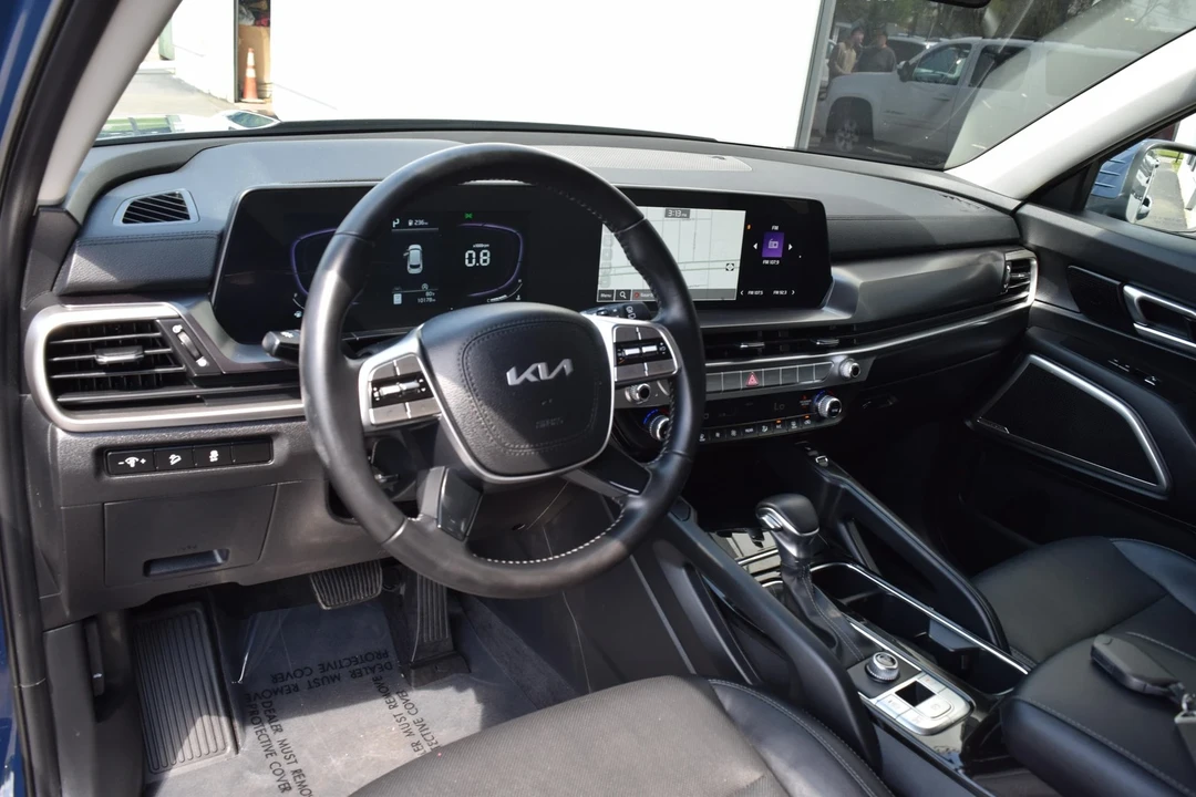 2023 Kia Telluride - Image 14 of 21