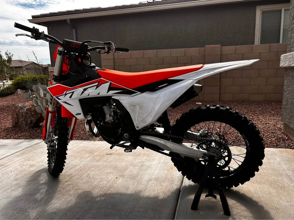 2023 KTM - Image 12 of 13