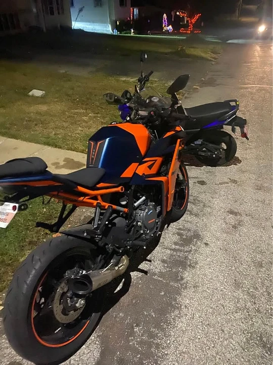 2023 KTM - Image 3 of 3