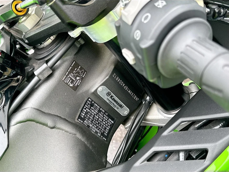 2023 Kawasaki Ninja - Image 13 of 14
