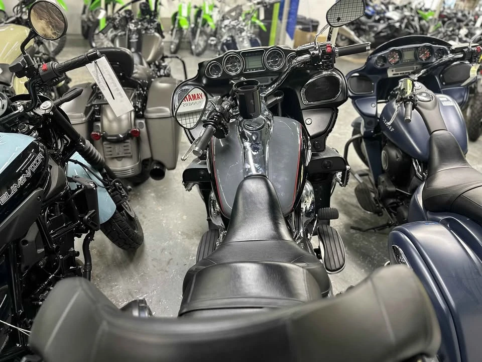 2023 Kawasaki - Image 4 of 6