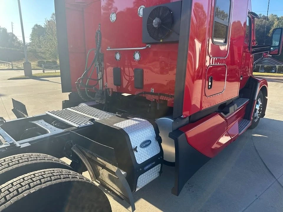 2023 Kenworth T680 - Image 4 of 7