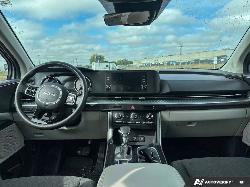 2023 Kia Carnival - Image 10 of 20