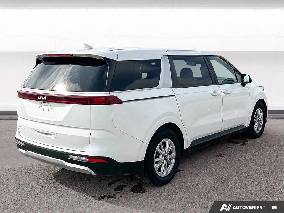 2023 Kia Carnival - Image 5 of 20