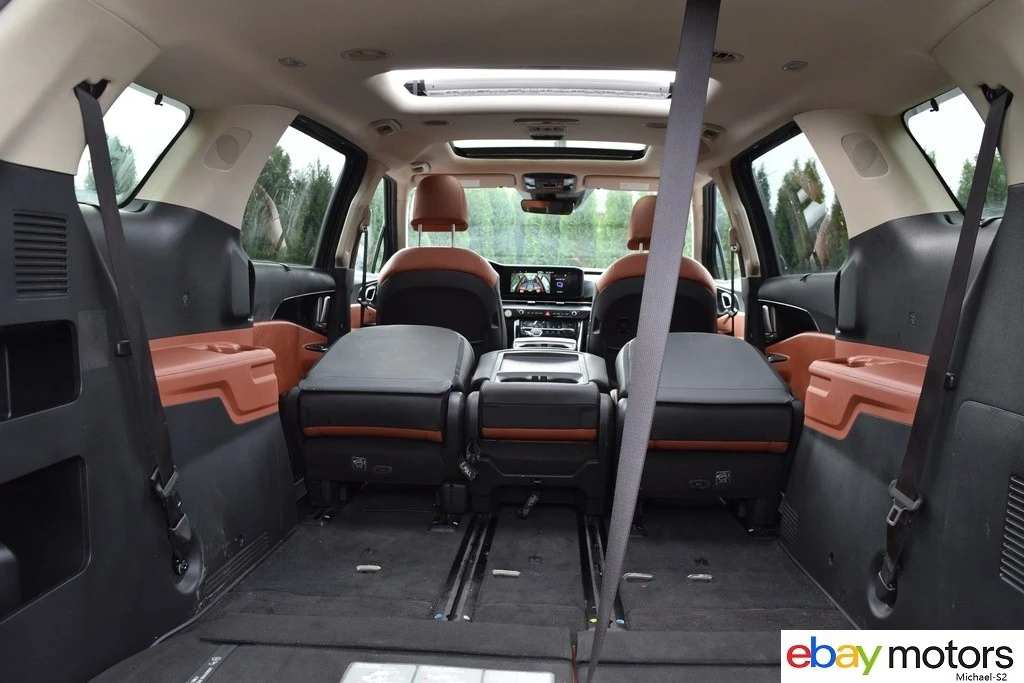 2023 Kia Carnival - Image 15 of 21