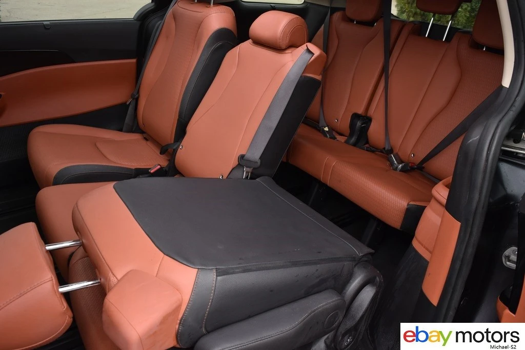 2023 Kia Carnival - Image 16 of 21