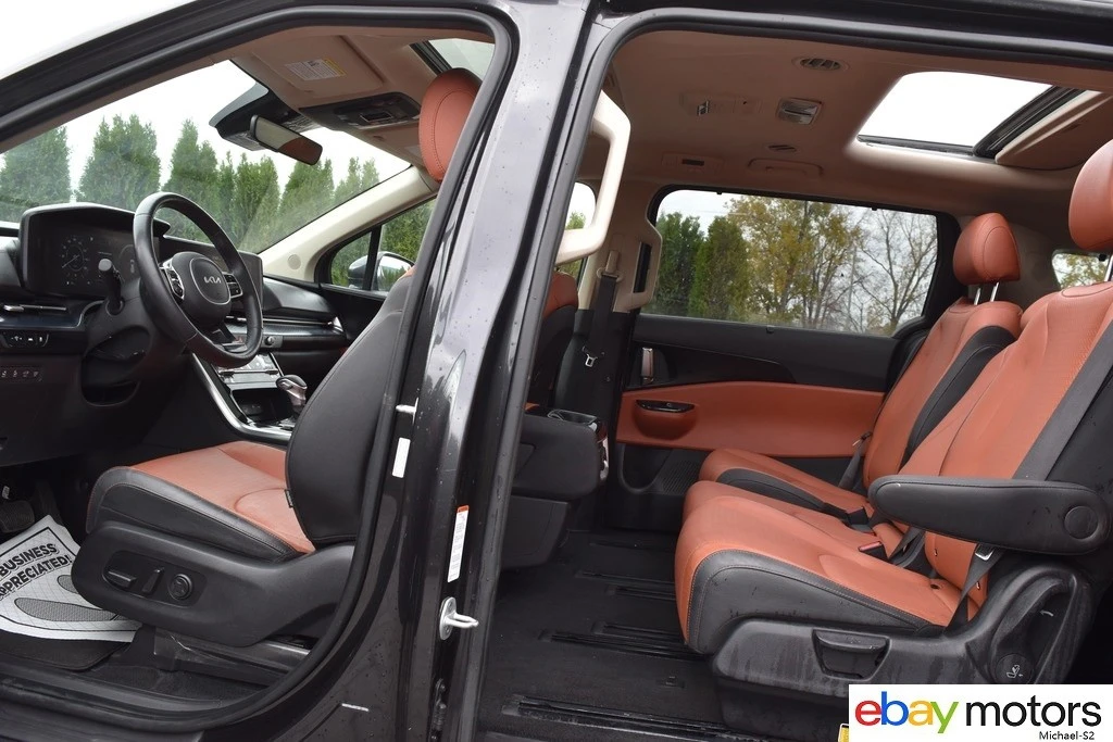 2023 Kia Carnival - Image 13 of 21