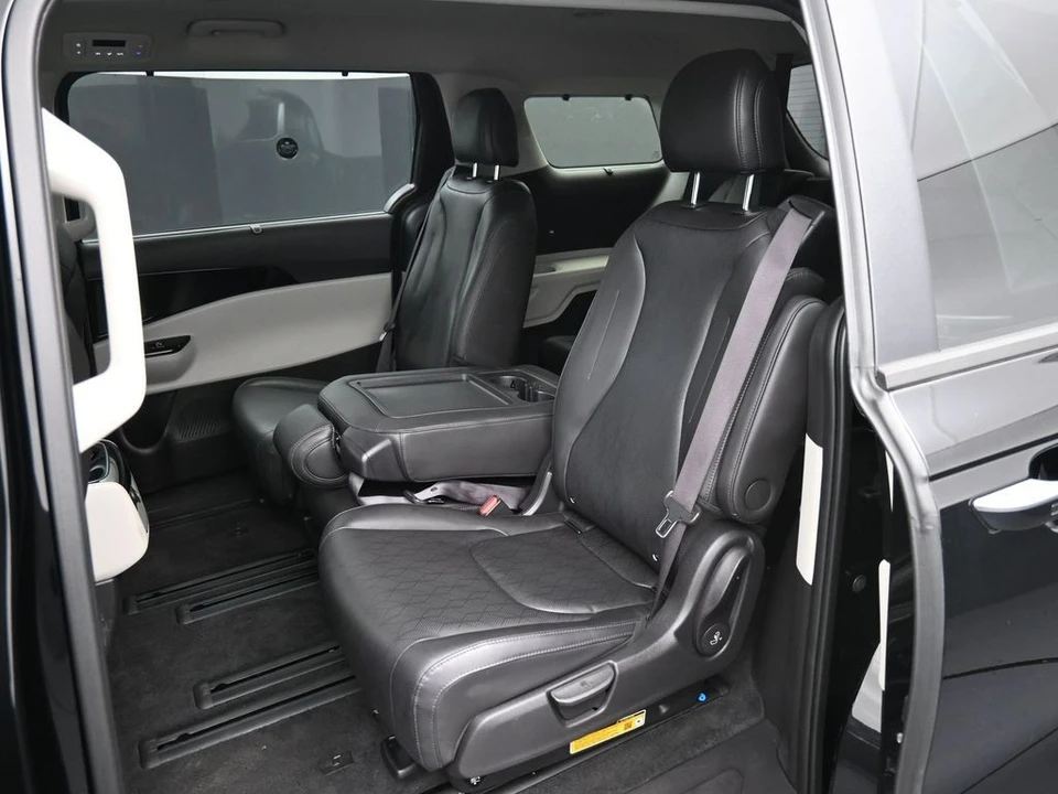 2023 Kia Carnival - Image 21 of 21