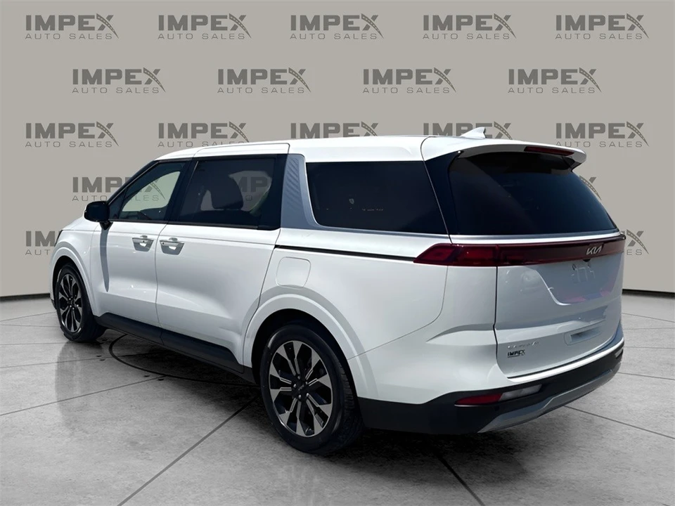 2023 Kia Carnival - Image 3 of 12