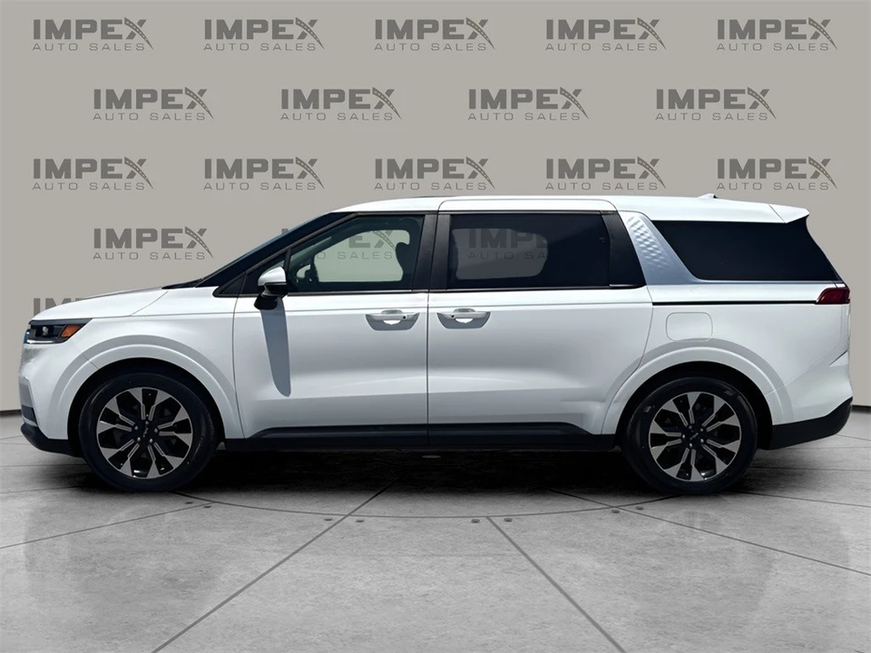 2023 Kia Carnival - Image 2 of 12