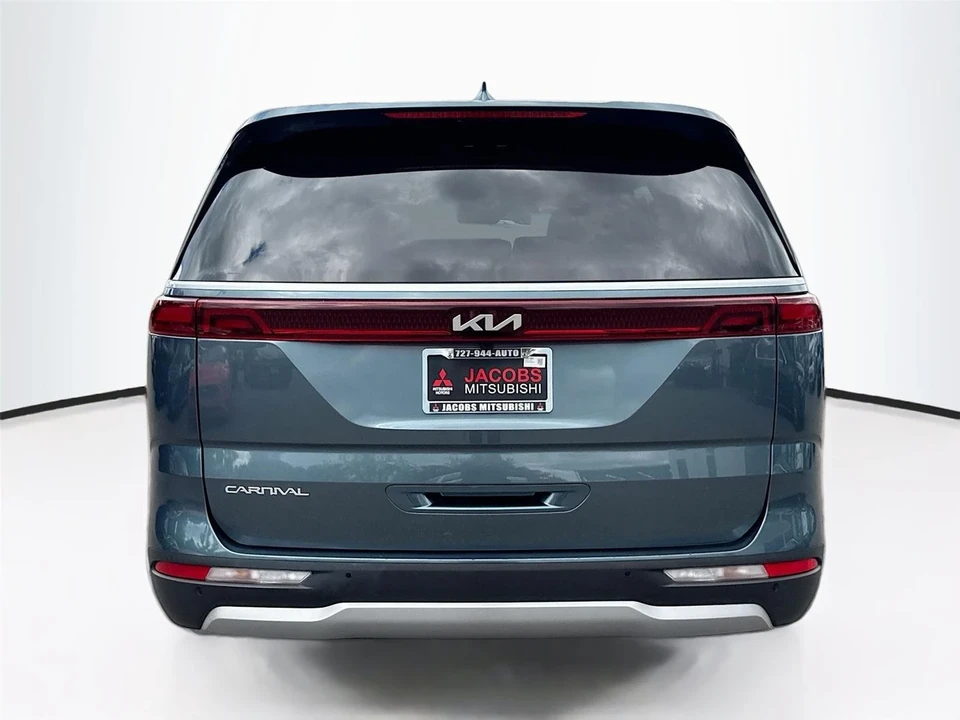 2023 Kia Carnival - Image 6 of 21