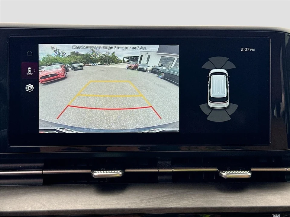2023 Kia Carnival - Image 14 of 21