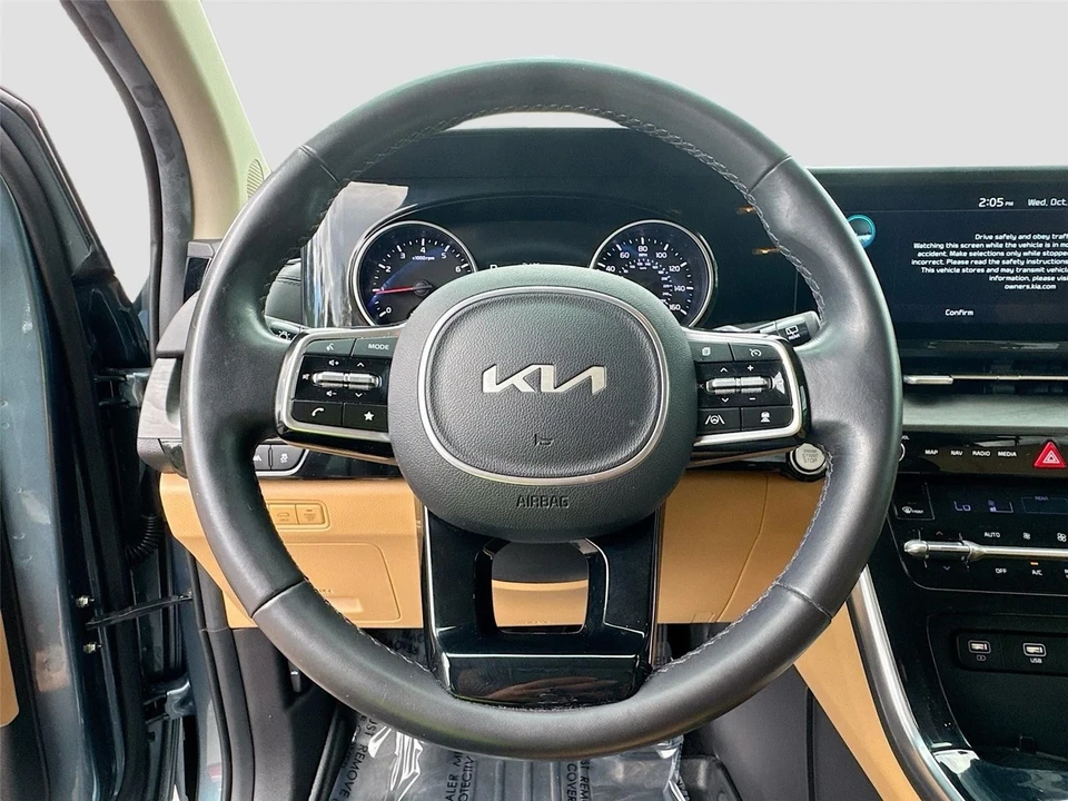 2023 Kia Carnival - Image 11 of 21